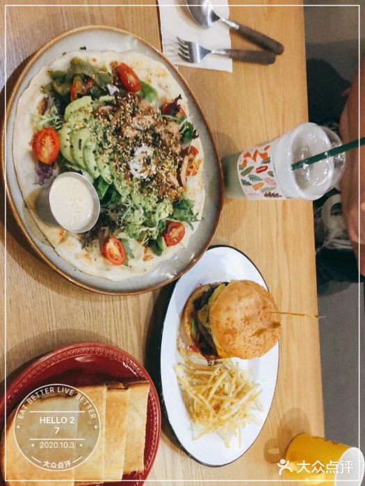 HELLO 27 意面·沙拉·帕尼尼图片