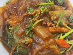 香菜肉丝粉皮-八张桌子(老店)