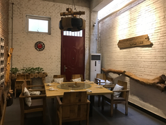 大堂-苹果树下艺术餐厅(宋庄店)