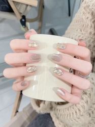 -艾薇美甲美睫
