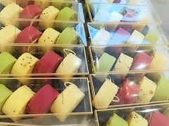 彩虹蛋糕卷-面包新语(龙湖·西宸天街店)