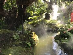 -Chom Cafe and Restaurant