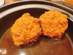 蟹黄狮子头-鸿运酒楼