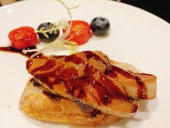 -大中华希尔顿酒店-念自助餐·嗨啤·小龙虾