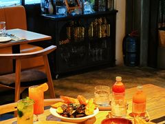 -Common Table · Brunch & Coffee