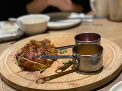 炭烧猪颈肉-小大董·烤鸭(凤凰汇店)