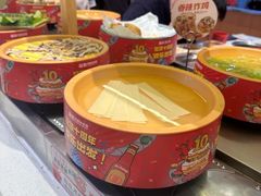 -龍歌自助小火锅(市南金茂湾店)