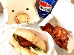 -必胜客(蚌埠东海万达店)