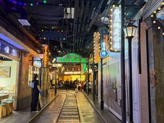 -上海世纪汇广场
