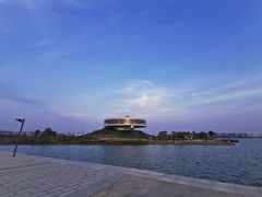 -郑东新区龙湖公共艺术中心