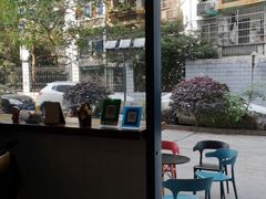 -Be Lived Cafe比例咖啡(摩天轮店)