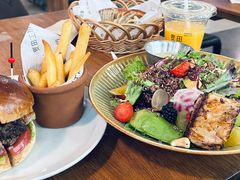 -麦田工坊(月湖店)