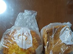 黄金肉松面包-85度C(生甜甜圈研究工坊·上海平凉店)