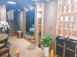 -明洞造型精品烫染