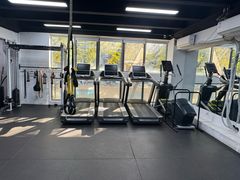 -坚果健身24小时工作室(定西路店)