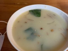 咸粘粥-张吉祥花椒肉火烧(老潍县美食城店)