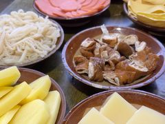 -黄潇洒老火锅(九眼桥宏济巷店)