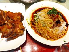 -吴记酱骨炖菜馆(西大直街店)