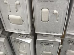 -名创优品(江南新地店)