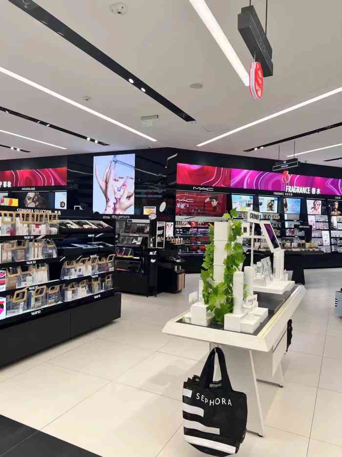 丝芙兰sephora(西安熙地港店)-"北郊有一家丝芙兰真的是太方便了,而且
