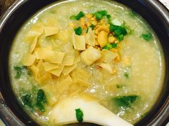 -麦谷轻餐(郑记粥铺金汇店)