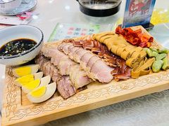 -大鸭梨烤鸭店(金顶街店)