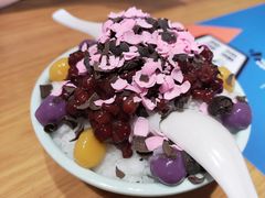 七彩冰汤圆-爱妻鱼•老体北重庆水煮鱼•川菜(白云路店)