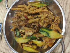 -江城燕子大排档(江汉路步行街店)