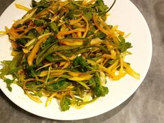 老虎菜-玩煮炭火锅(延福街店)