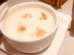 双皮奶-悦满楼·西关名点·湛江名菜(航空综合大厦店)