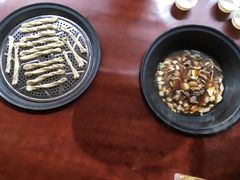 -粘豆包柴火铁锅炖