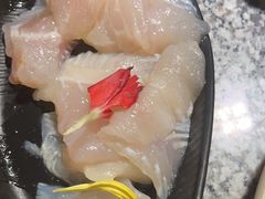 -老牌坊云南鱼豆花火锅(哈西万达店)