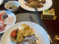 -南湖名都·景湖轩全日制餐厅·海鲜自助·东南亚风味·临湖而食