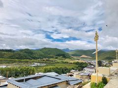 -噶丹松赞林寺