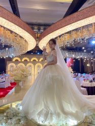 -喜喜婚纱HAPPINESS STUDIO奢定馆(海淀体验馆)