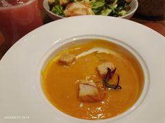 南瓜汤-Golden Lily河内巴黎法越料理餐厅(建国西路店)