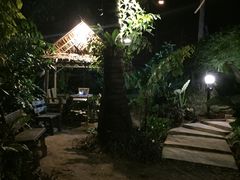 -Thiw Soen Seafood Restaurant