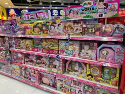 -TOYSRUS玩具反斗城(重庆来福士店)