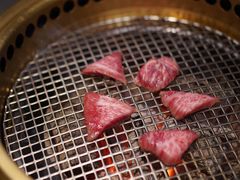 -铭牛烧肉·和牛海鲜自助(高新月牙湖店)