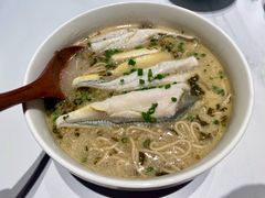 雪菜小黄鱼面-顶特勒·黄鱼馆·特色菜(上海大世界店)