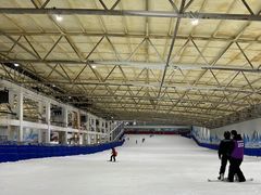 -乔波室内滑雪场