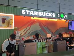 -星巴克(上海虹桥站2A检票口)