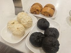 -李与白包子铺(桐梓林店)