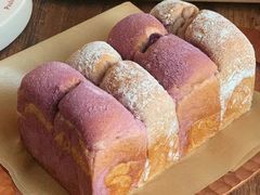 紫薯芋泥双料吐司-奈雪的茶(金鹰广场店)