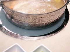 -左庭右院鲜牛肉火锅(浦江欢乐颂店)