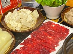 -憨孃孃·重庆老火锅(红山黑金店)