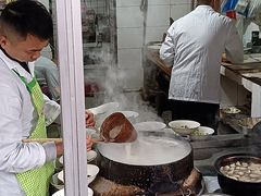 -甘记肥肠粉(马鞍北路店)