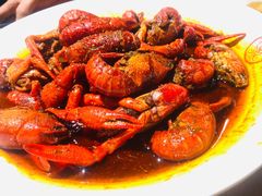 -叶派龙虾•招牌香辣蟹·海鲜(中海国际店)