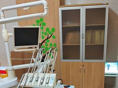 -上海仁爱医院口腔科 · 种植