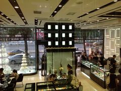 -BLACKSWAN黑天鹅(环球店)